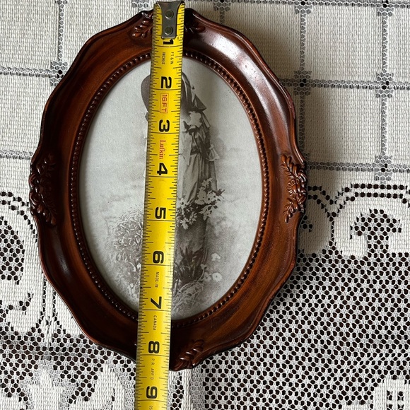 Vintage Brown Oval Photo Frame - Picture 4 of 5